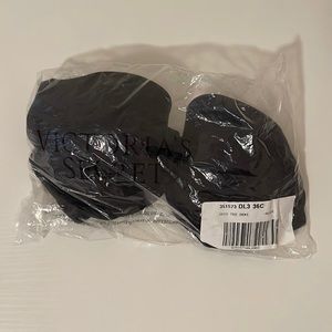 Victoria’ Secret Sexy Demi Tee Bra Black